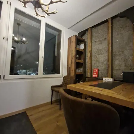 Fewo's Und Apartment's Blaues Haus * Davos