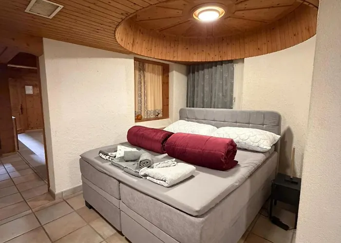 Fewo's Und Apartment's Blaues Haus Lägenhet Davos