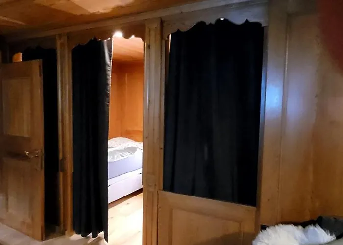 Fewo's Und Apartment's Blaues Haus * 达沃斯